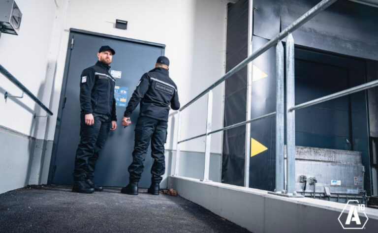 découvrez comment choisir l'équipement de charge sécurisé optimal pour 2025 afin d'assurer la sécurité et la performance dans vos opérations.