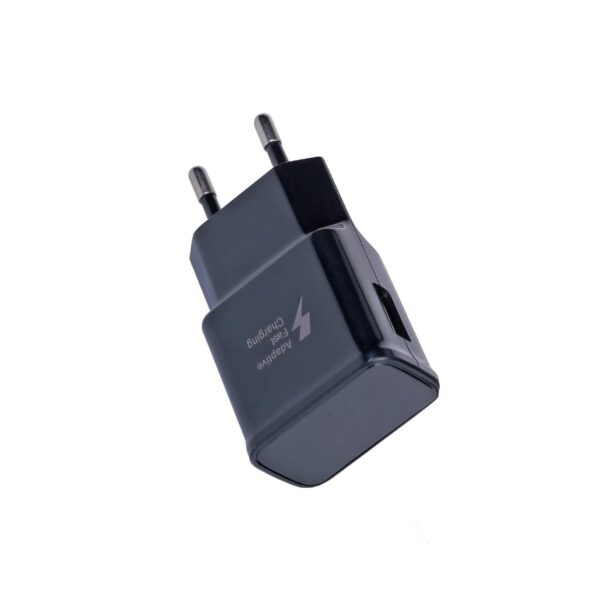 Chargeur-USB-A-vers-USB-C-1